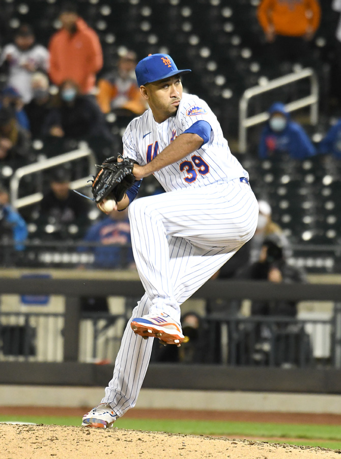 Edwin Diaz And Four Pitchers Pitch a Mets No-Hitter – Latino Sports