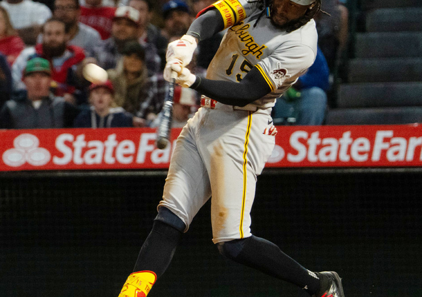 🎥 WATCH: Oneil Cruz clears the deck with his 17th homer of the season ...